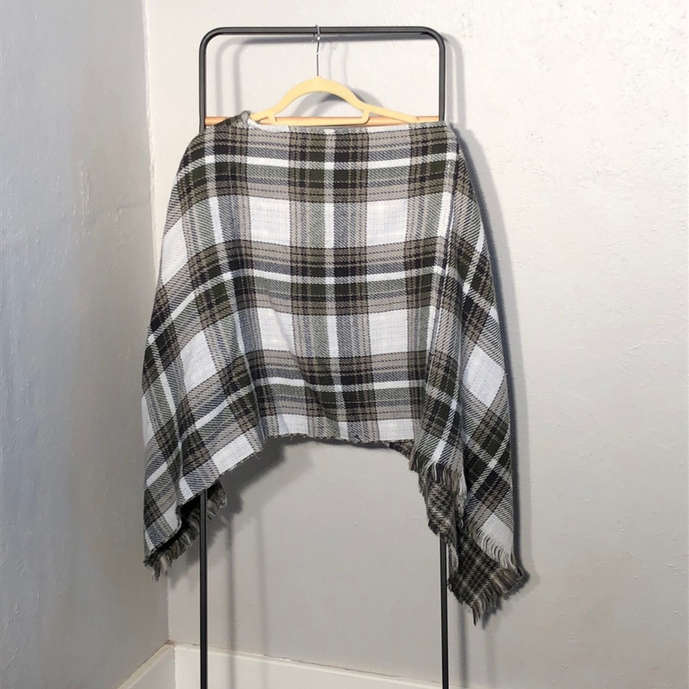 Evereve reversible poncho